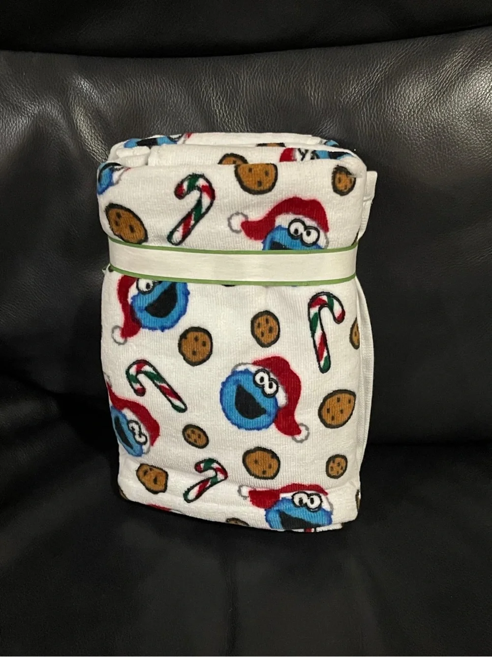 Christmas Sesame Street Cookie Monster Hand Towels, Set of 2